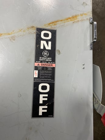 400 Amp. General Electric, TH3325R, Safety Disconnect Switch, 3 Pole, 240 V, 3 phase, 100 HP, 3R Enclosure - Image 4