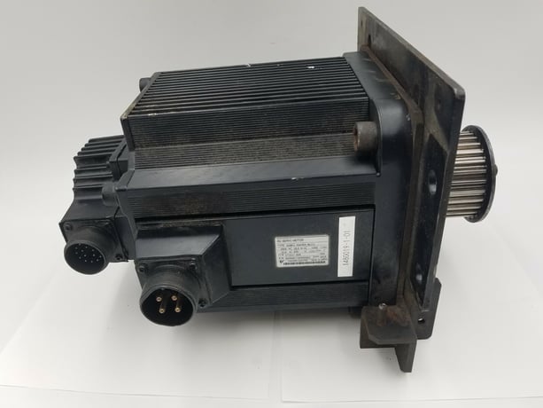 4.4 KW Yaskawa Electric #SGMG-44AWA-NJ12, Servo Motor, 200 V, 28.4 Nm, 32.7 Amp - Image 1
