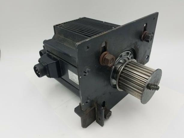 4.4 KW Yaskawa Electric #SGMG-44AWA-NJ12, Servo Motor, 200 V, 28.4 Nm, 32.7 Amp - Image 5