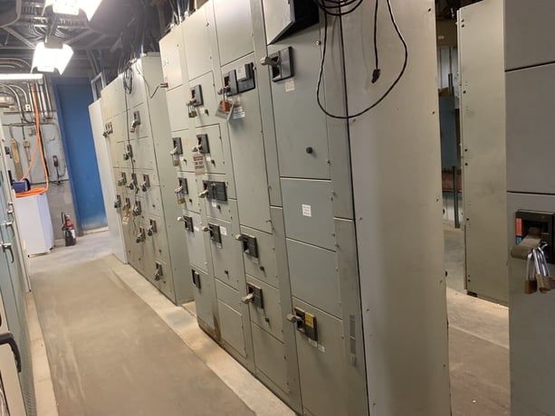 Westinghouse, five star double-sided mo, 26 Buckets, 1000 Amps, 600 V, 3 phase, 3 W., 1988 - Image 7