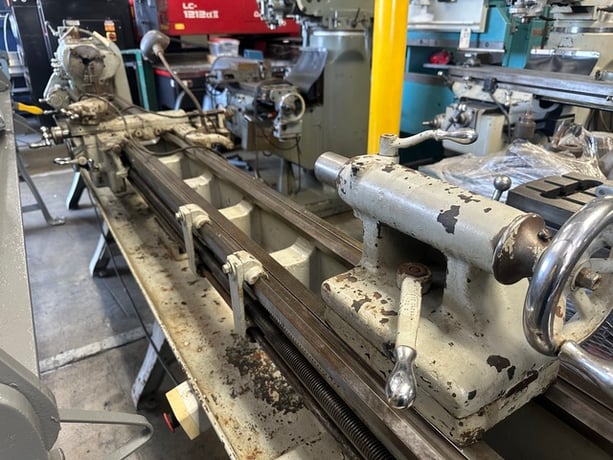 15" x 116" LeBlond #Regal, Engine Lathe, 25-500 RPM, 1" spindle bore, 5 HP, 3-Jaw chuck, tailstock - Image 4