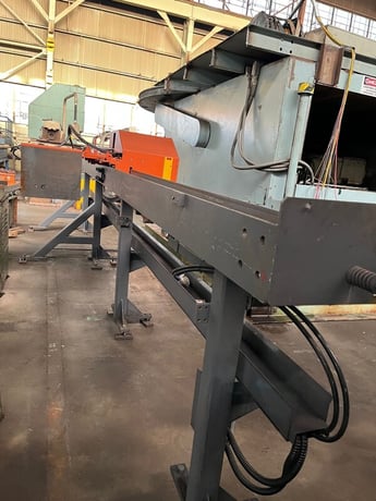 22" x 30" Hem #VT140HM-60, semi-automatic double miter tilting head vertical band saw - Image 7