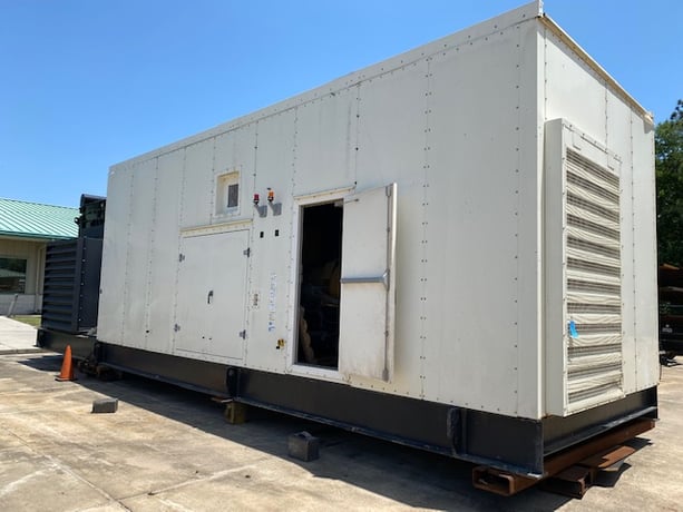 1500 KW Caterpillar #G3516C, Natural gas generator set, 277/480 Volts, 3-phase, 2175 HP @ 1800 RPM, sound - Image 2