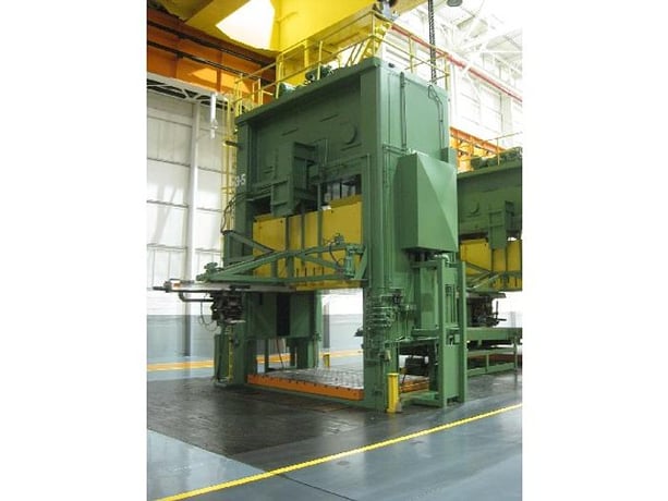 600 Ton, Verson #SE4-600-132-86, straight side double crank stamping press, 22" stroke, 64" Shut Height, 24" - Image 2