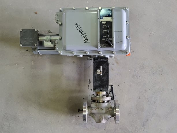 Emerson #1CAA-B, Electric Actuator, w/1.5" Control Valve, 8 RPM, 1/4 HP, 90 VDC, S/N 141881A01, 2014 - Image 1