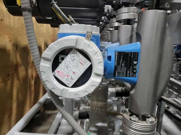 Endress & Hauser #Promass-80F, Flow Meter, Coriolis Flow Meter, 3/8" Nominal diameter, 15 width, 85-15 VAC - Image 1