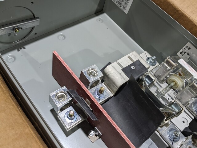 400 Amps, Durham Company Meter Socket Box, 1PH 600V 3W 320A Continuous Lever Bypass - Image 3