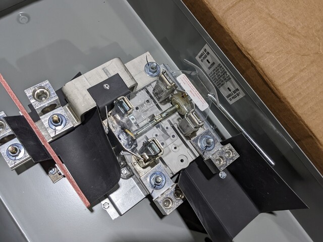 400 Amps, Durham Company Meter Socket Box, 1PH 600V 3W 320A Continuous Lever Bypass - Image 4