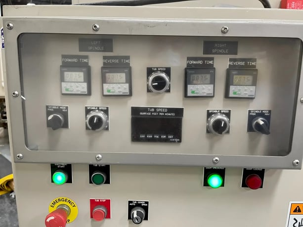 Almco #2SF-36, deburring machine, 1200 SFM, 7.5 HP, 36" diameter x 18.5" tub, 2014 - Image 6