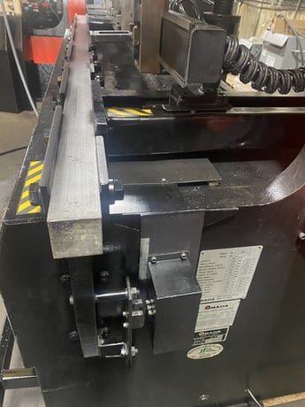 88 Ton, Amada #RG-80, CNC press brake, 8' overall, 79.2" between housing, 3.93" stroke, 3-Axis, NC9-EXII, 1997 - Image 2