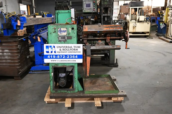 2500 lb. CWP #2500-18M, single uncoiler, 18" width, 48" outside dimensions, 15"-20" ID, 3-arm manual - Image 3