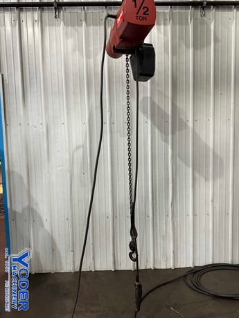 .5 Ton, Dayton #3Y873, electric chain hoist, 16' lifting height, pendant Control, chain box, 1/2 HP - Image 3