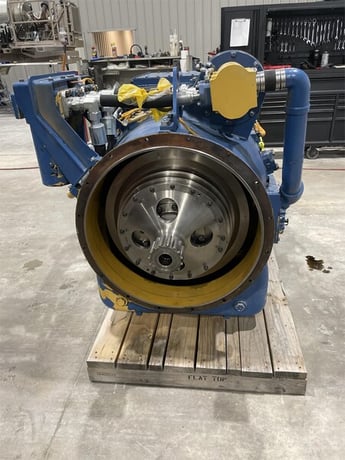 Caterpillar #TH55, transmission, rblt. - Image 4