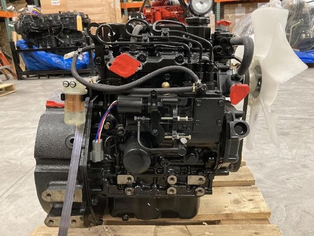 14.1 HP Mitsubishi #S3L2, Engine Assembly, new surplus - Image 4