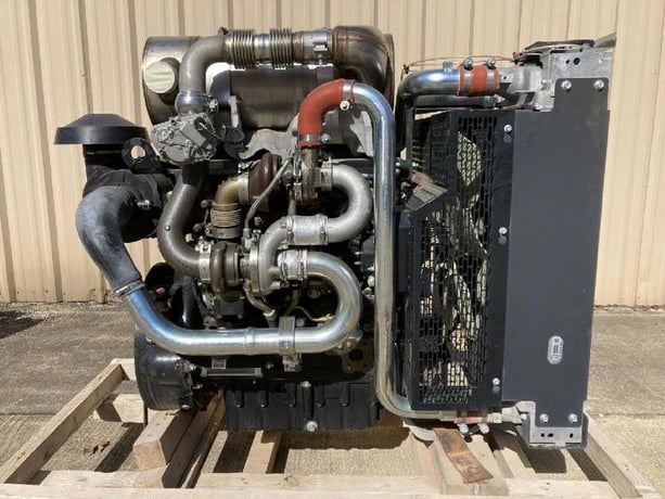 173 HP Perkins #1204E-E44TA, Engine Assembly, new surplus - Image 2