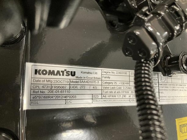 121 HP Komatsu #SAA4D107E-3, Engine Assembly, new surplus - Image 3