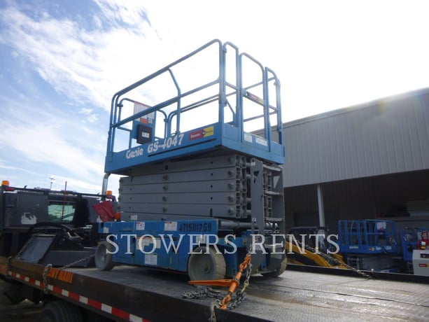 Genie Industries #GS-4047E, Electric Scissor Lift, 1029 hours, S/N GS4715D-1259, 2015 - Image 2