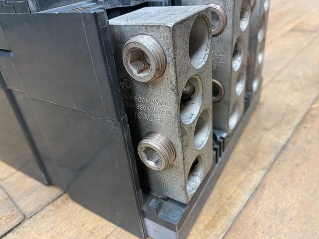 1200 Amps, General Electric, SKHA36AT1200, HI-Break Circuit Breaker, 600V 3P 3PH Plug SRP1200A 1000A - Image 6