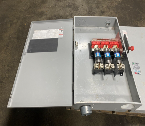 Siemens GF325NA Safety Disconnect Switch 400A 3P 240V 3PH 125HP Max CAN SHIP - Image 1