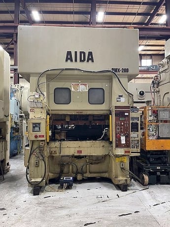 220 Ton, Aida #PMX-L2-200(1), straight side double crank, 7.8" stroke, 19.6" Shut Height, 3.93" adj., 40-80 - Image 1