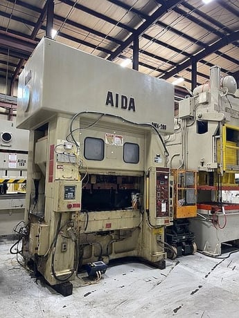 220 Ton, Aida #PMX-L2-200(1), straight side double crank, 7.8" stroke, 19.6" Shut Height, 3.93" adj., 40-80 - Image 2