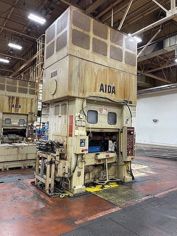 220 Ton, Aida #PMX-L2-200(1), straight side double crank, 7.8" stroke, 19.6" Shut Height, 3.93" adj., 40-80 - Image 7