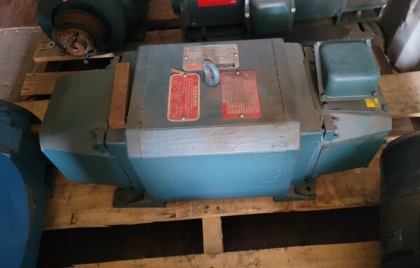 5 HP 2500 RPM Reliance, Frame DC2112ATCZ, TENV, 180 VA, 100/200 VF - Image 2