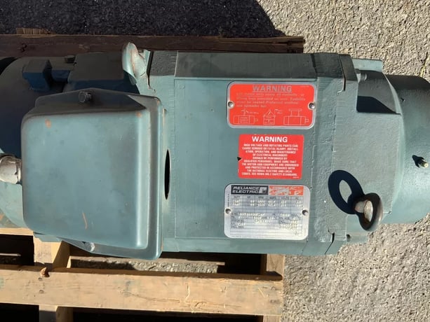 20 HP 1770/3540 RPM Reliance L0514A, Frame L2162, TEFC, 460 Volts (2 available) - Image 2