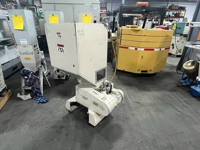 10" x 14" Nissui granulator, 2 HP, 1730 RPM, S cutter blades - Image 3