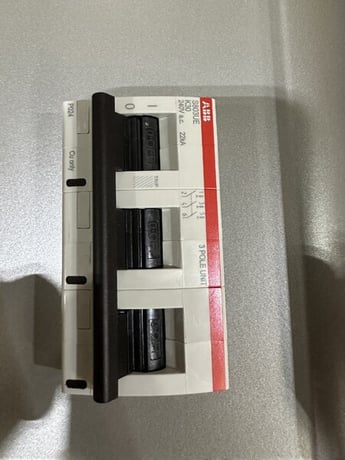 30 Amps, Starline, tap off 208Y/120 - Image 3