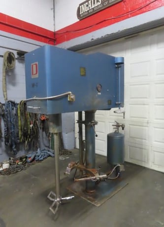 Dantco, bow-tie mixer, mechanical vari-speed, 15 HP explosion proof motor, floor mount, air over oil lift - Image 1