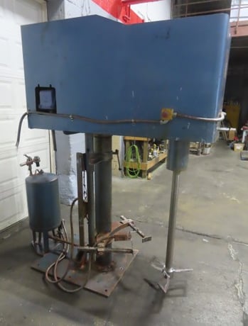 Dantco, bow-tie mixer, mechanical vari-speed, 15 HP explosion proof motor, floor mount, air over oil lift - Image 2