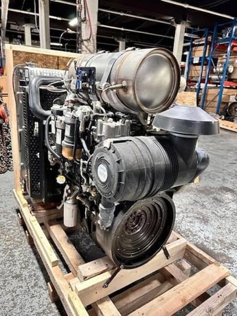 Perkins #1204E-E44TTA, Engine Assembly, Tier 4, new - Image 2