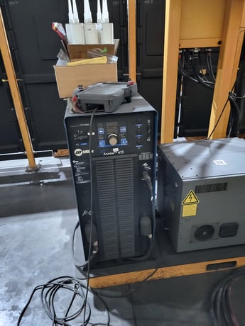 Genesis, Versa 2L, weld cell, Fanuc R-30IA controller, I-Pendant teach pendant, 2008 - Image 9