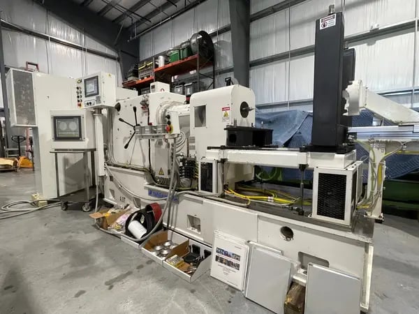 Nagahama Schenck #400-VBRM, engine balancing machine, 23.62" max length, 2015 - Image 2