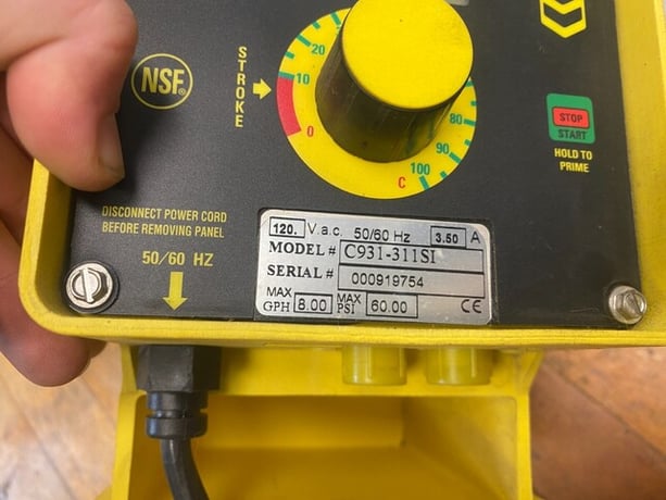 Milton Roy #C931-311SI Microprocessor Dosing Pump 120VAC 3.50A 8.00GPH 60 PSI - Image 4