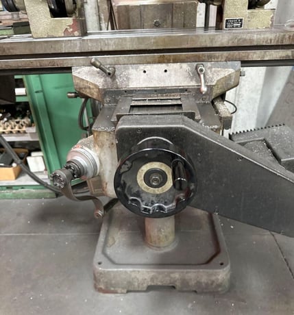 Kent #KTM-3VS, CNC vertical mill, 9" x42" tbl., 3 HP, R-8, 35" X, 12" Y, 15" Z, variable speed, Acu-Rite - Image 7