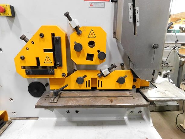 5.9" x 5.9" x .51" Ermaksan #EKM 110-180, hydraulic ironworker, 121 ton, 3.15" stroke, 24" throat, 2011 - Image 7