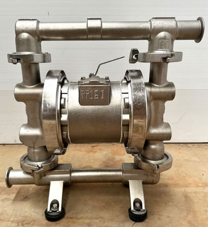 1.5" Graco #FD1122, Stainless Steel air-operated double diaphragm sanitary pump, 41 GPM, 50 cfm, 120 psi - Image 1