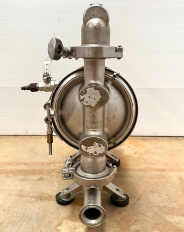 1.5" Graco #FD1122, Stainless Steel air-operated double diaphragm sanitary pump, 41 GPM, 50 cfm, 120 psi - Image 2