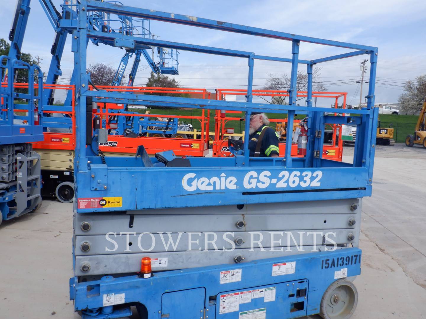 Genie Industries #GS2632E, Scissor Lift, 290 hours, S/N GS3215A-139171, 2015 - Image 2