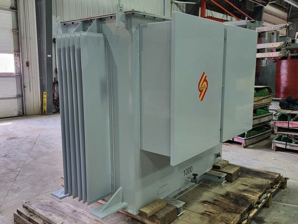 1000 KVA 13800 Primary, 480 Secondary, Southwest Electric 71012C7-31000, step-down transformer, oil, 2014 - Image 1