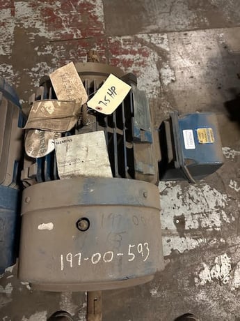 7.5 HP 875 RPM Siemens, Frame 284TZ, 230/460 Volts, Squirrel Cage, electrically OK - Image 2