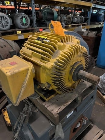 40 HP 1180 RPM Blue Max, Frame 364T, 460 Volts, Squirrel Cage, Refurb - Image 2