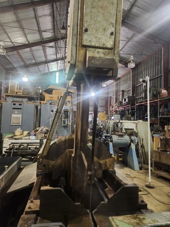 20" Hyd-Mech #V-18, tilting vertical band saw, 20" x 1-1/4" blade, 7-1/2 HP, 2001 - Image 3
