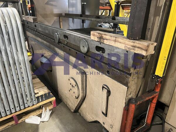 90 Ton, Cincinnati #90AF Autoform, hydraulic press brake, 10' overall, 102" between housing, 14" stroke - Image 3