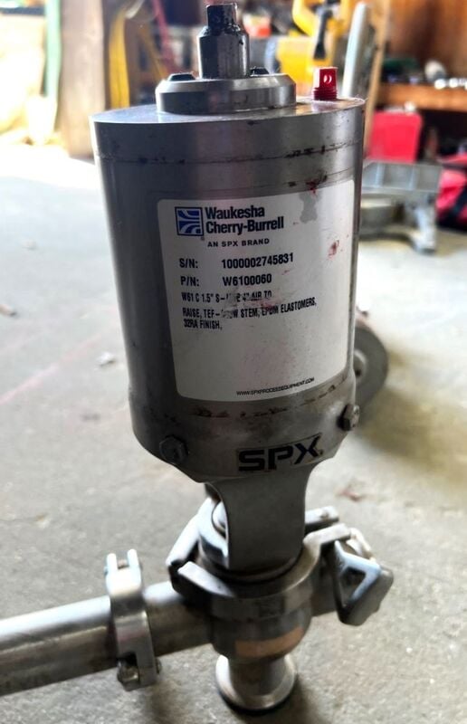 4" Waukesha Cherry Burrell #W6100060, Stainless Steel sanitary valve w/ actuator - Image 1
