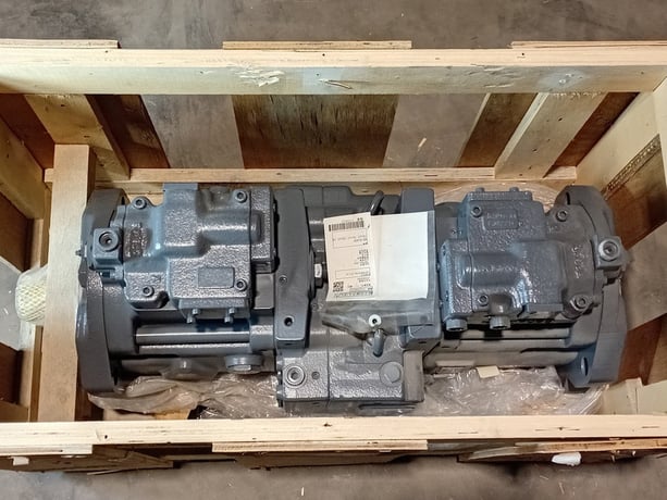 Hitachi #PG200479, piston pump, new surplus - Image 1