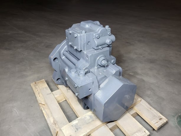 Hitachi #4447867, piston pump, new surplus - Image 10