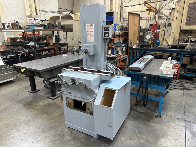 6" x 18" Parker Majestic #2Z, surface grinder, 1.5 HP variable speed spindle, power elevation, reconditioned - Image 2